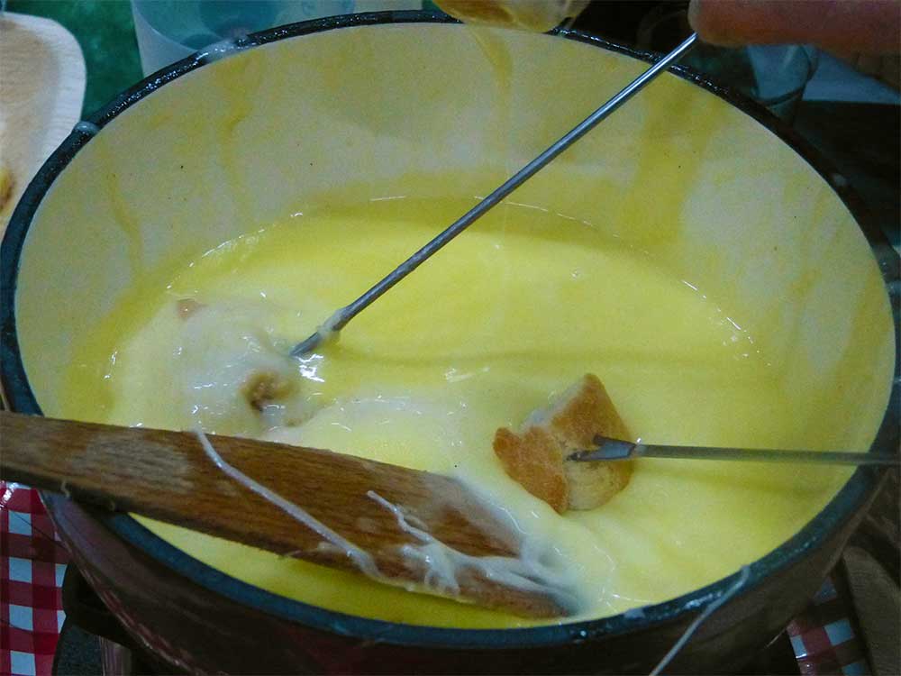 Fondue Savoyarde pour grand nombre